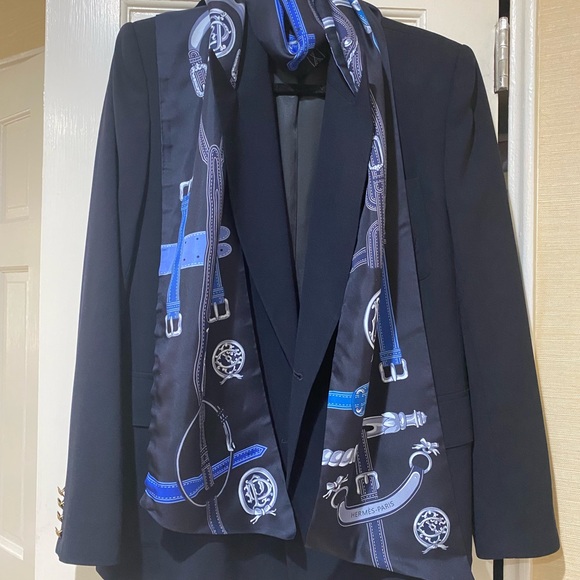 RARE and EXCLUSIVE HERMES Maxi-Twilly Scarf - Picture 10 of 16